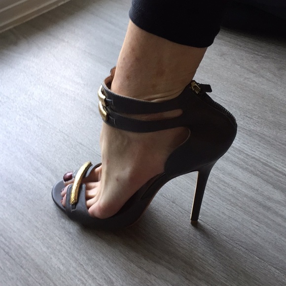 Slate colored Alyssa heels - Picture 6 of 8